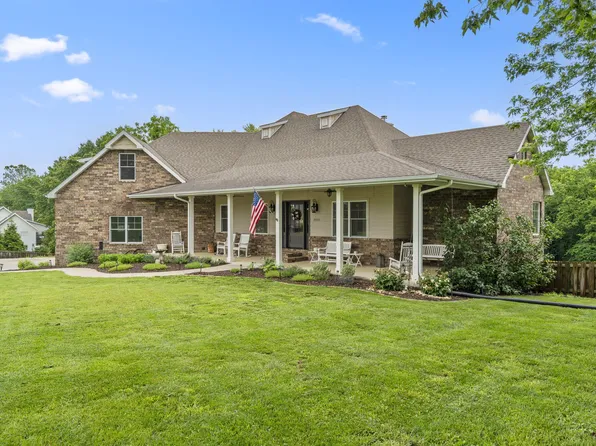 4936 S Butterfield Place, Brookline, MO 65619