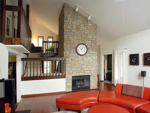 5th image of 5394 Winetavern Ln