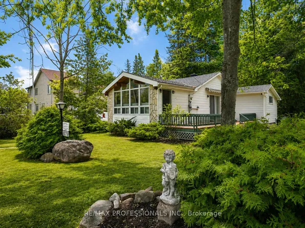 1079 Spooners Rd, Innisfil, ON L0L 1W0