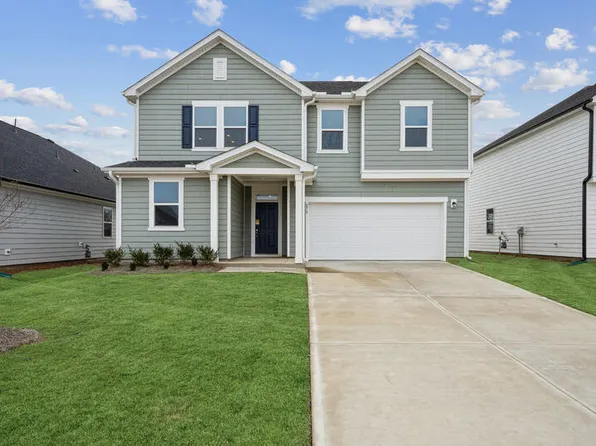 270 Chestnut Oak Ln, Lillington, NC 27546