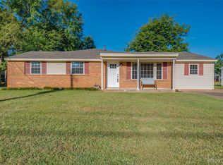 613 Woodvale Rd, Prattville, AL 36067