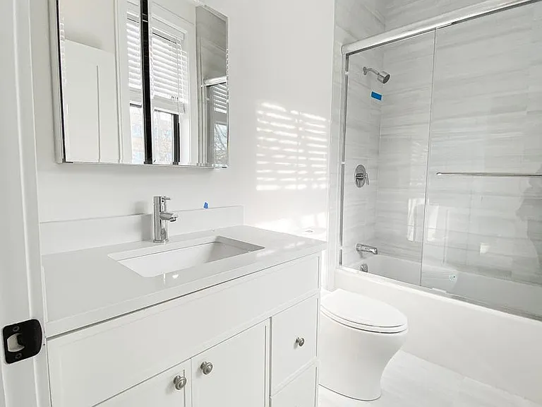 157 Everett St #309 — Photo 3