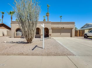 808 W Kilarea Ave, Mesa, AZ 85210
