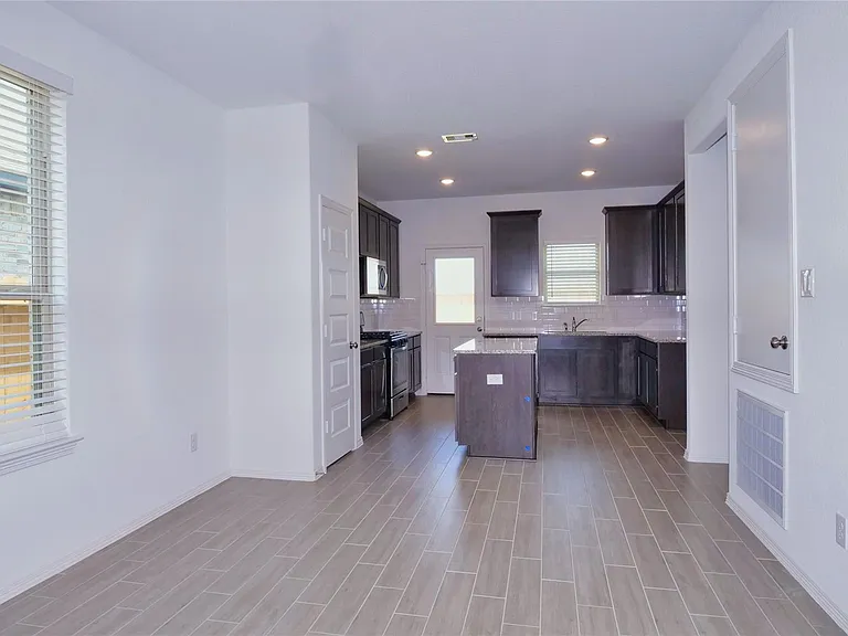 23118 Bright Light Ln — Photo 5