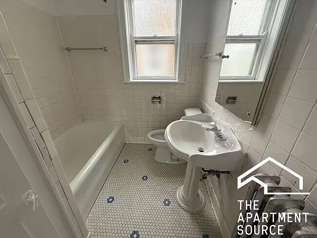 1943 Wesley Ave #201 — Photo 7