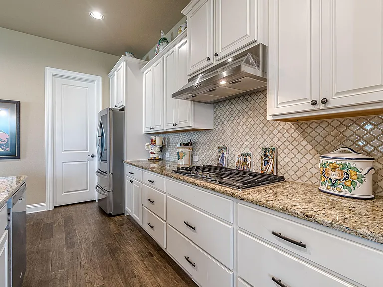 115 Laughing Pear Cv — Photo 12
