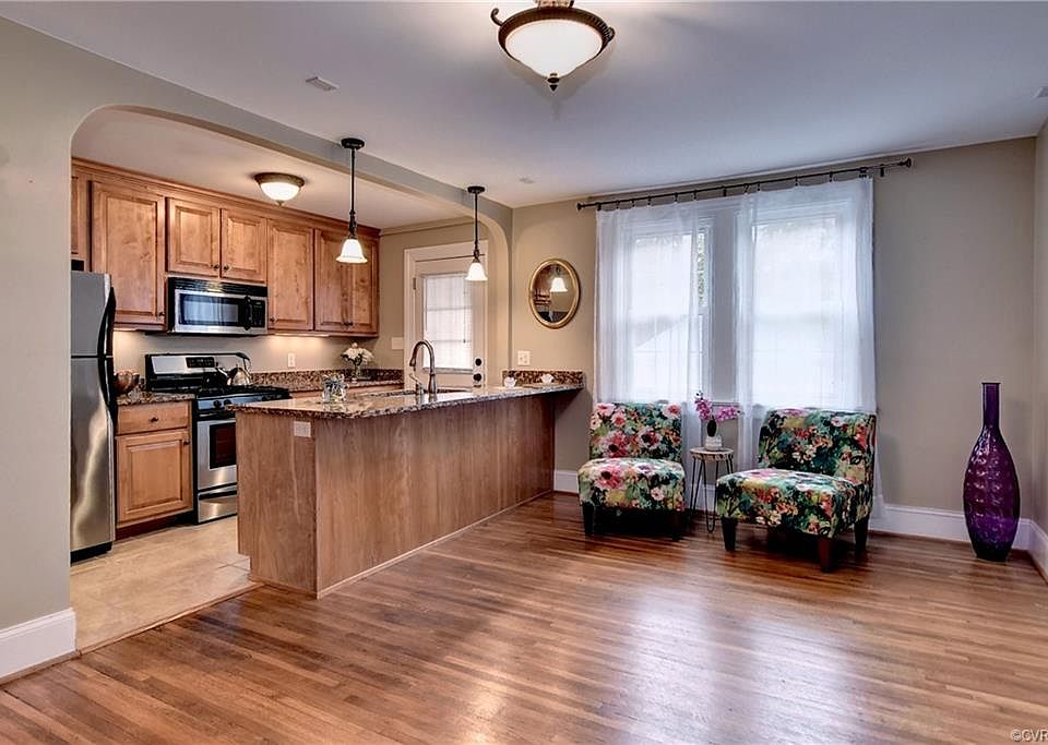 1st image of 4524 Grove Ave Unit 7