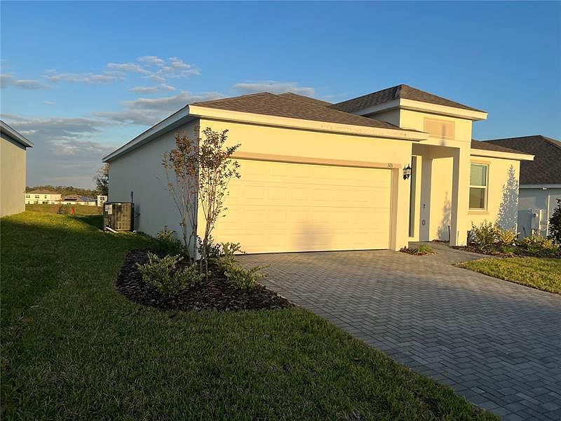 1st image of 313 Tarpon Bay Blvd