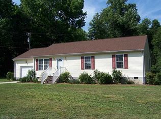 6993 Old Pinetta Rd, Gloucester, VA 23061