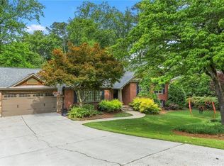 4690 High Point Rd, Sandy Springs, GA 30342