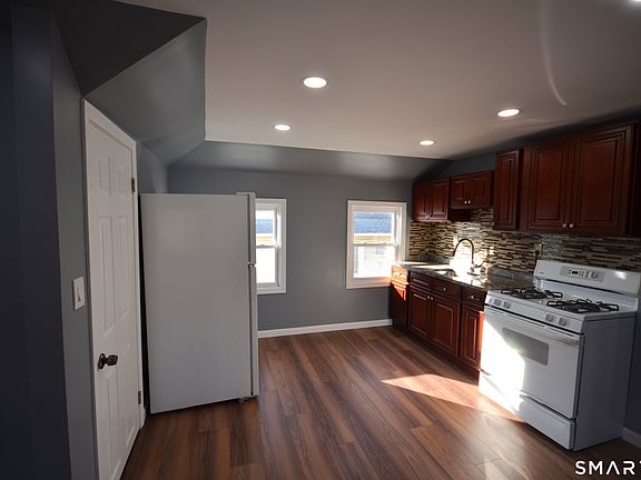 4th image of 70 Westfield Ave Floor 3