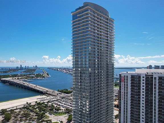 3rd image of 1400 Biscayne Blvd #3601