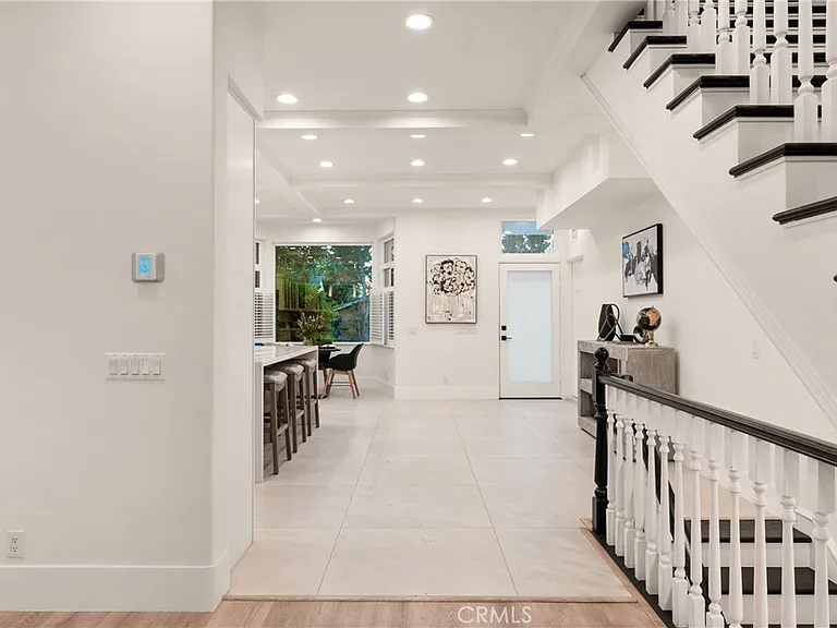 14713 Valleyheart Dr — Photo 12