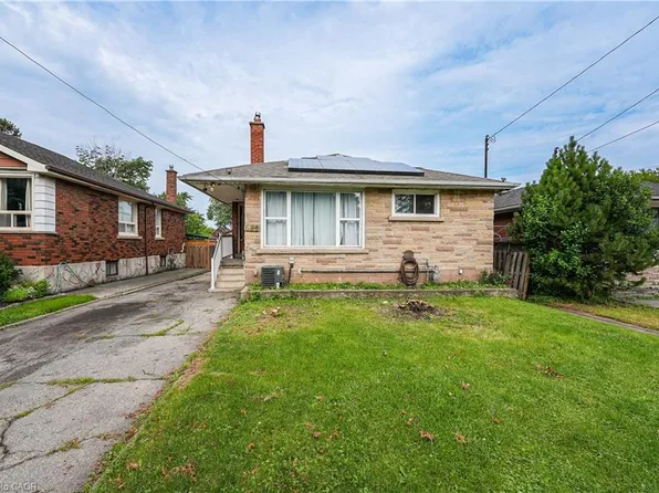 689 Burgess Ave, Hamilton, ON L8H 6J2
