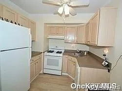 1 bed, 1.0 bath, 900 sqft, $3,000 — Photo 4