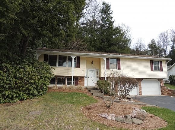1st image of 824 Rosewood Ter