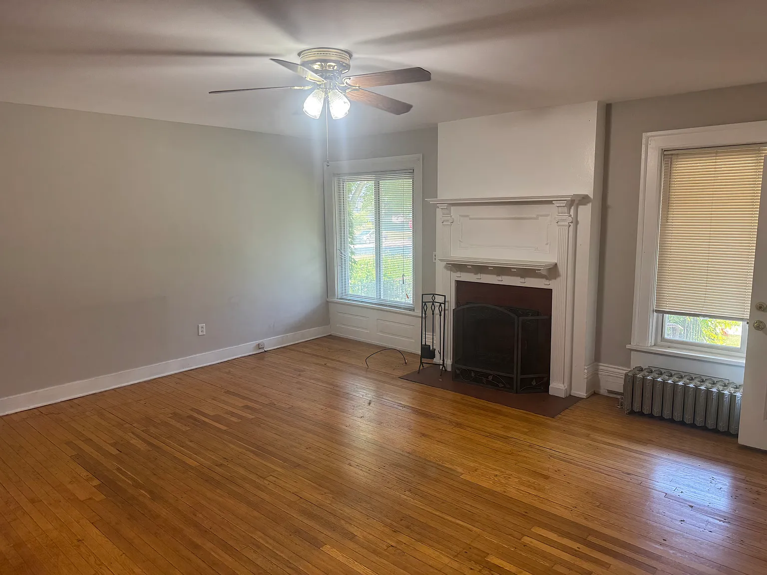 2 bed, 1049 sqft, $1,200 — Photo 4