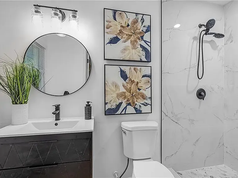 2933 Cloverhurst — Photo 16