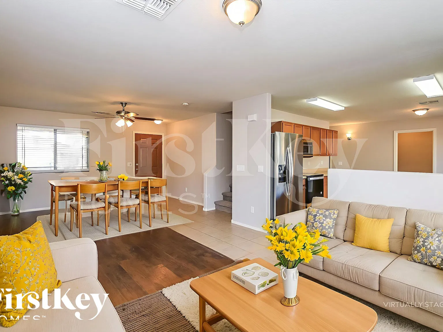 3 bed, 2.5 bath, 1905 sqft, $1,990 — Photo 3