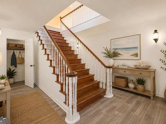 2nd image of 344 Alexanders Ct