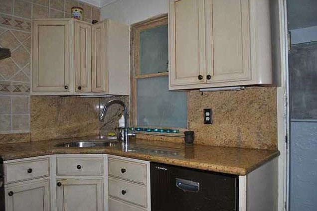 1st image of 472 NE 121st St