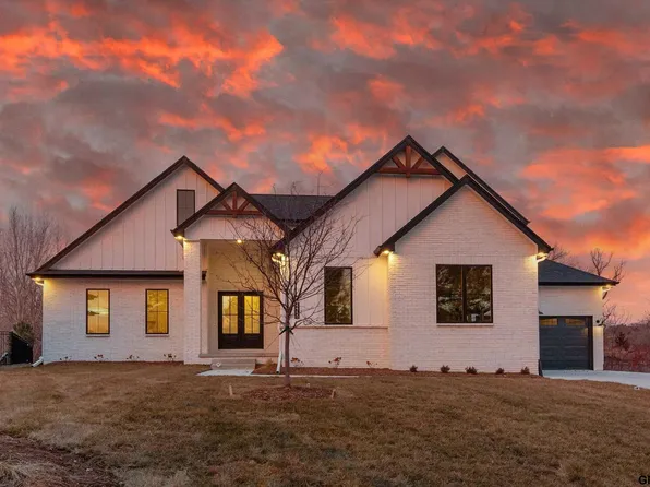 22750 Sanctuary Ridge Dr, Omaha, NE 68022