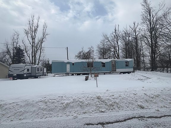 5th image of 3550 Maple St