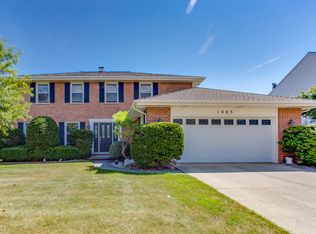 1085 Judy Dr, Elk Grove Village, IL 60007