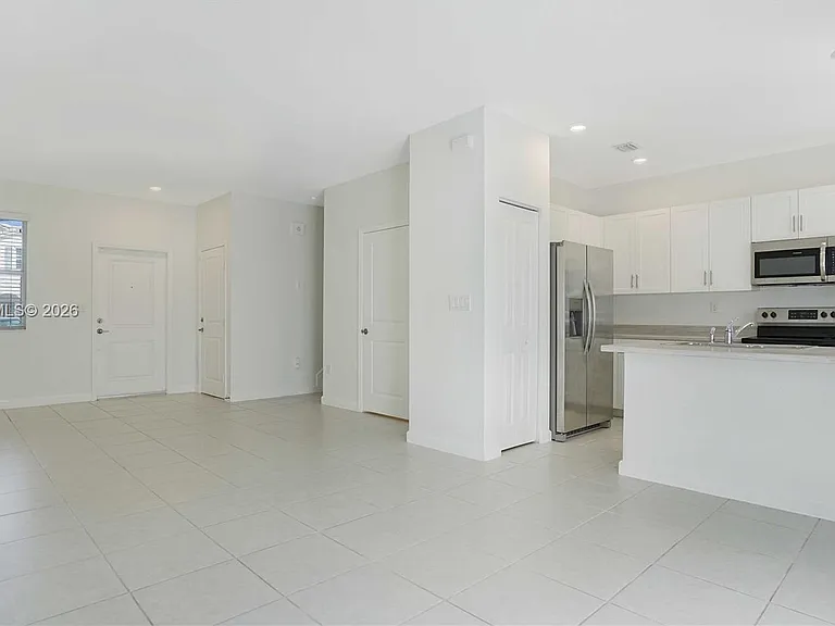 2676 SE 12th St #2676 — Photo 14