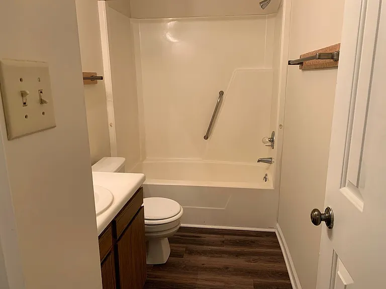 6104 Bushmills St — Photo 12