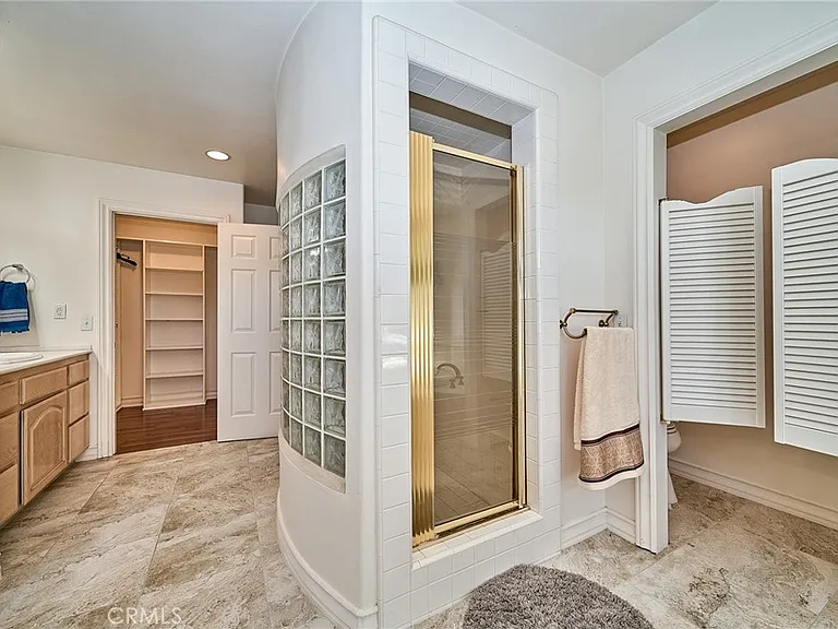 1089 Village Dr — Photo 28