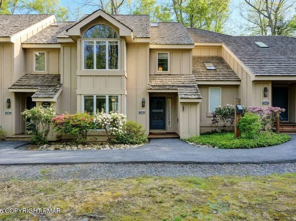 1065 Crestwoods Dr, Pocono Pines, PA 18350