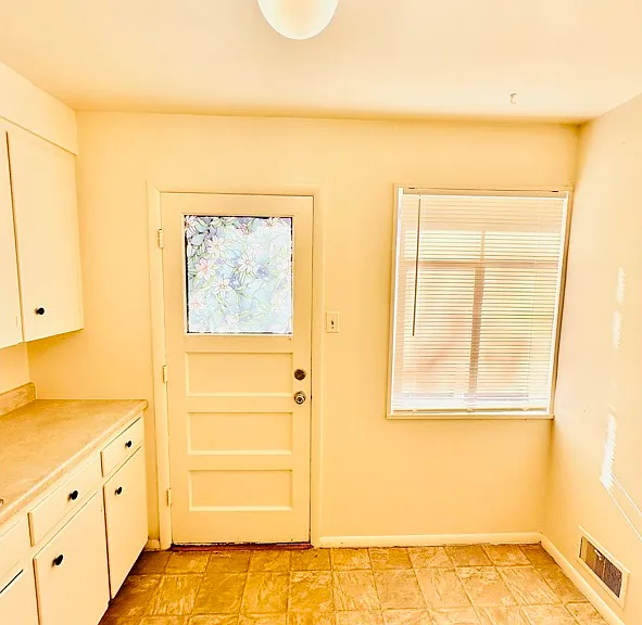 2480 S York St #2480 — Photo 6
