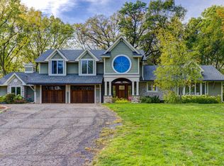 2326 Sheridan Hills Curv, Wayzata, MN 55391