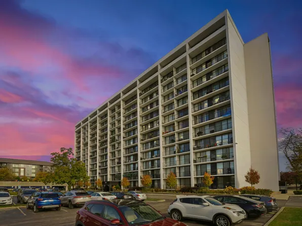 2005 S Finley Rd Unit 1202, Lombard, IL 60148