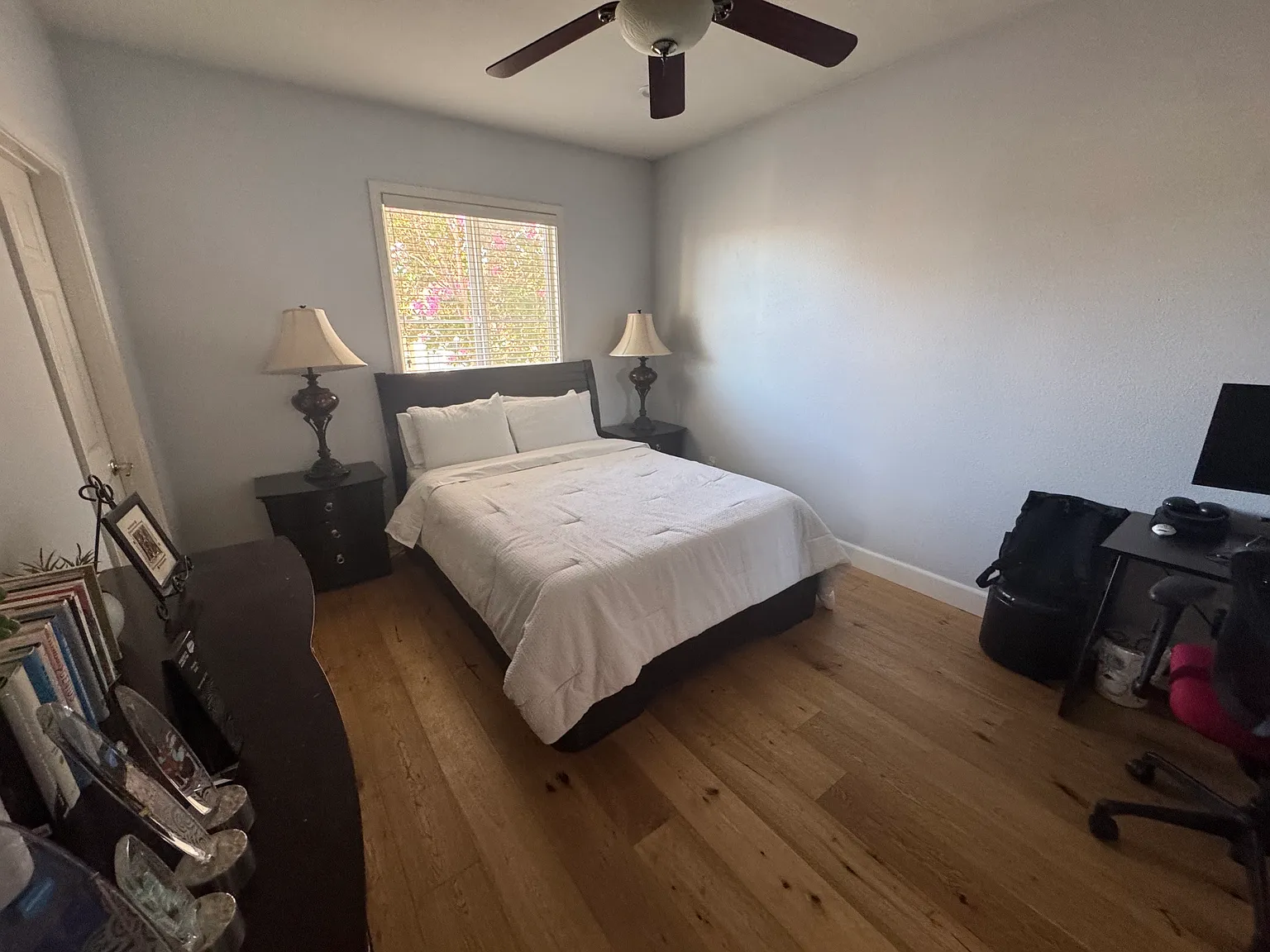 4 bed, 2.5 bath, 1995 sqft, $4,600 — Photo 4