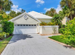 9269 Heathridge Dr, West Palm Beach, FL 33411