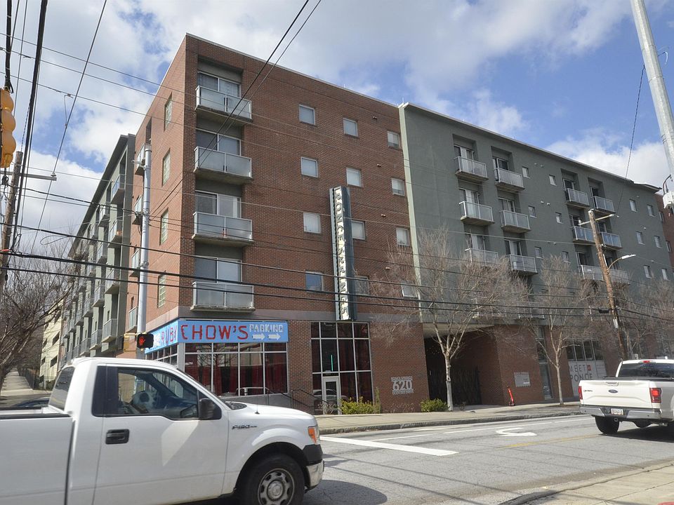 Ponce Springs Lofts Exterior