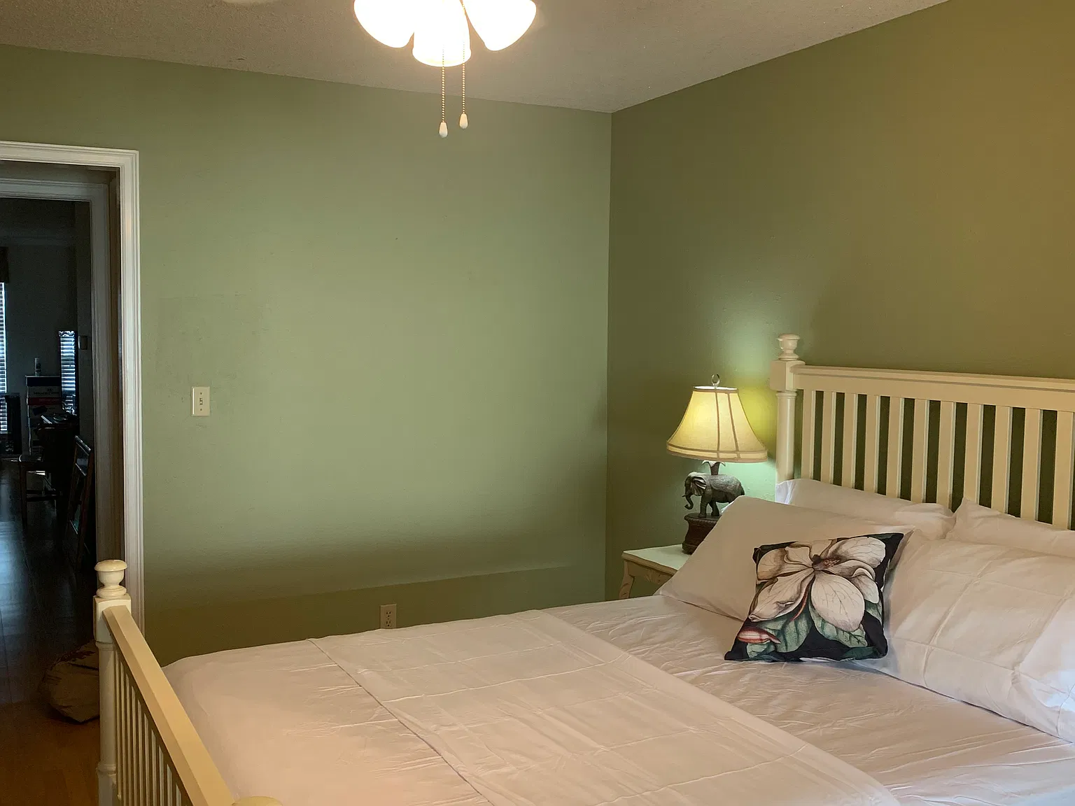3 bed, 1880 sqft, $1,950 — Photo 4