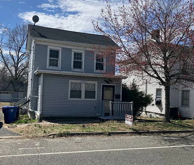 738 Port Monmouth Rd — Photo 1