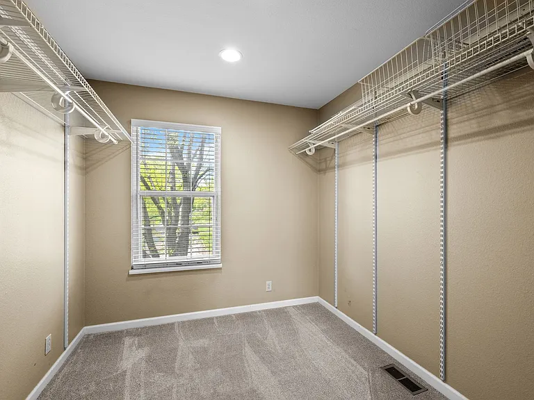 2700 Perry St — Photo 29