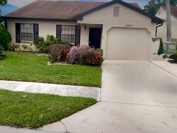 2nd image of 2290 SE Breckenridge Circle