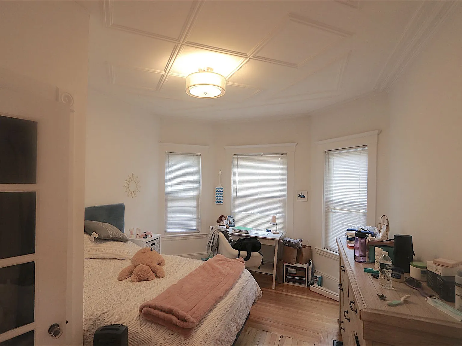 152 Curtis St — Photo 3