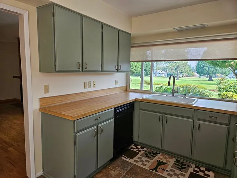 3056 Twin Oak Pl NW — Photo 4