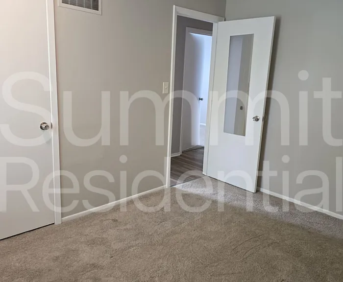 19300 E Salisbury Rd — Photo 5