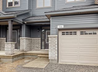 1066 Kijik Cres, Ottawa, ON K1X0H1
