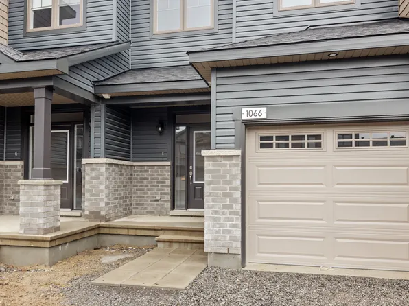 1066 Kijik Cres #1, Ottawa, ON K1X 0H1