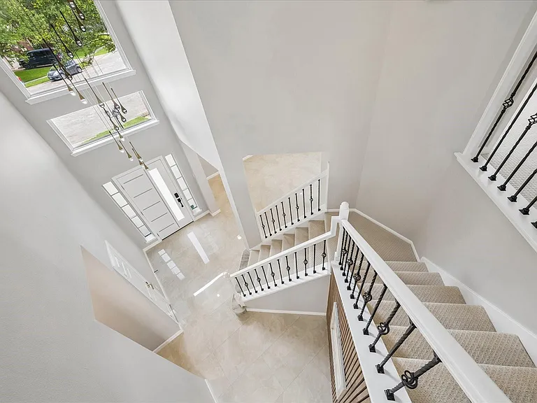 1306 Hunter Wood Dr — Photo 24
