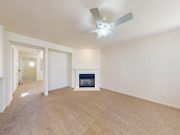 445 Dartmoor Ct — Photo 6