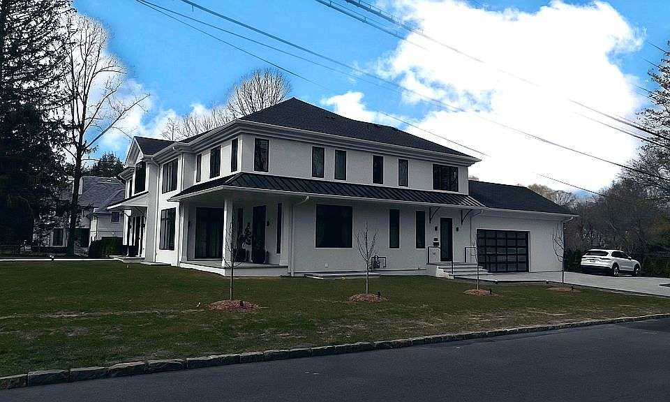 2nd image of 27 Butler Rd